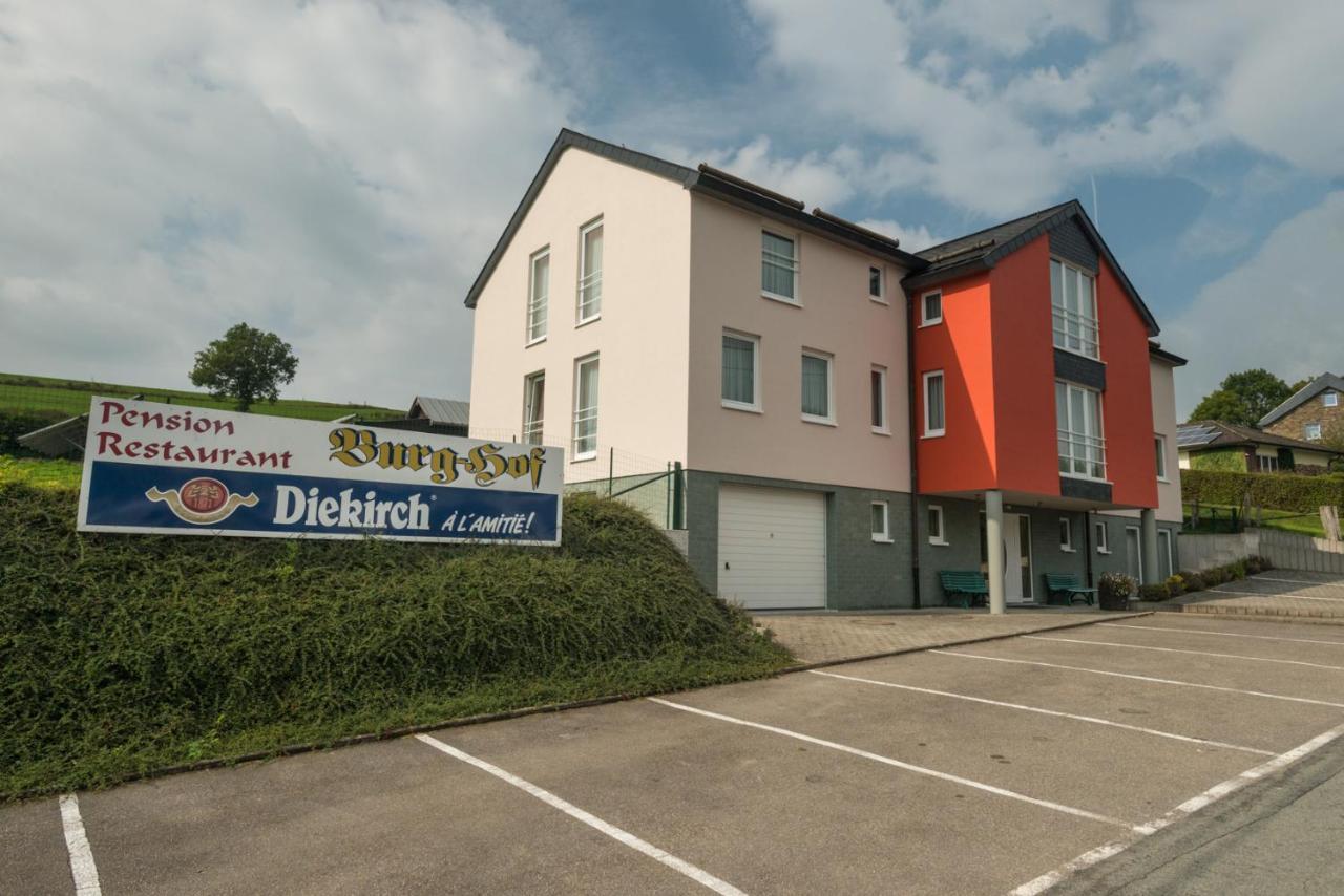 Hotel Burg Hof エクステリア 写真